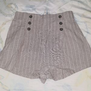 Fashion Nova shorts